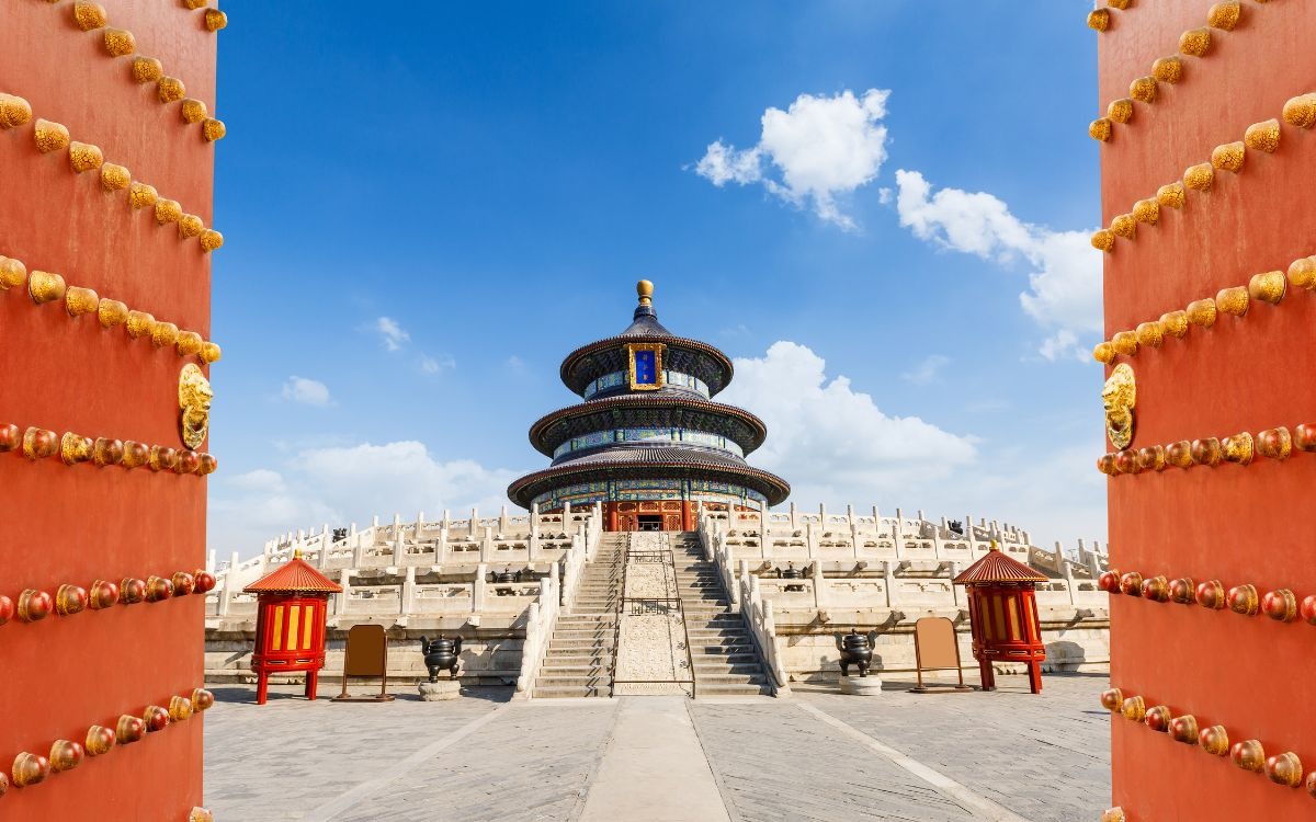 A-Travel-Guide-For-The-Temple-Of